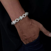 Cargar imagen en el visor de la galería, Pulsera Calaveras Plata Ley 925-Moissanitas