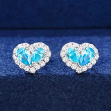 Cargar imagen en el visor de la galería, Aretes Corazón Plata Ley 925-Moissanitas
