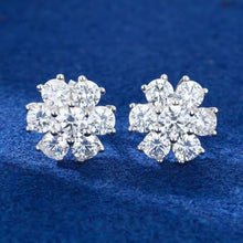 Cargar imagen en el visor de la galería, Aretes Flor Moissanitas-Plata Ley 925
