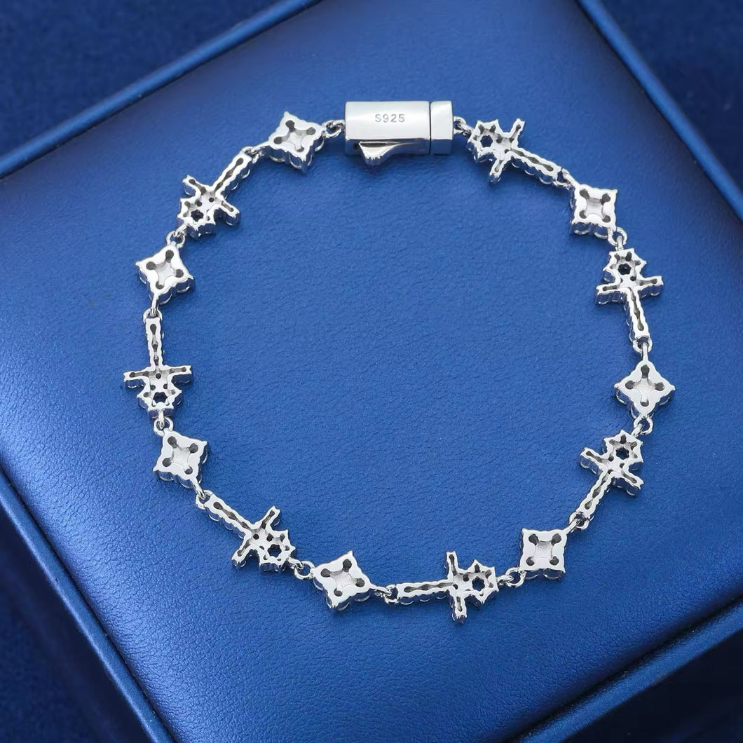 Pulsera Cruz + Trébol Moissanitas-Plata Ley 925