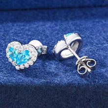 Cargar imagen en el visor de la galería, Aretes Corazón Plata Ley 925-Moissanitas
