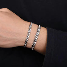 Cargar imagen en el visor de la galería, Cadena y Pulsera Cubana Maciza Lisa Plata Ley 925
