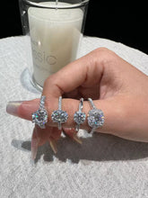 Cargar imagen en el visor de la galería, Anillos Solitarios Dama Moissanitas-Plata Ley 925
