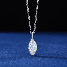 Cargar imagen en el visor de la galería, Collar + Dije Piedra central Plata Ley 925-Moissanitas
